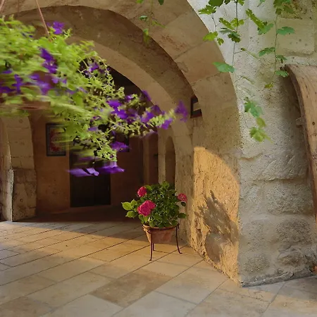Lamihan Cave Hotel