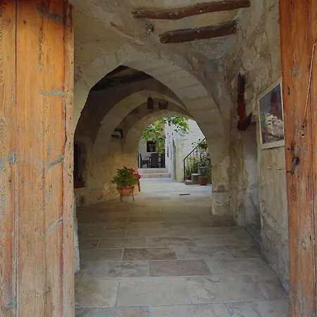 Lamihan Cave Hotel